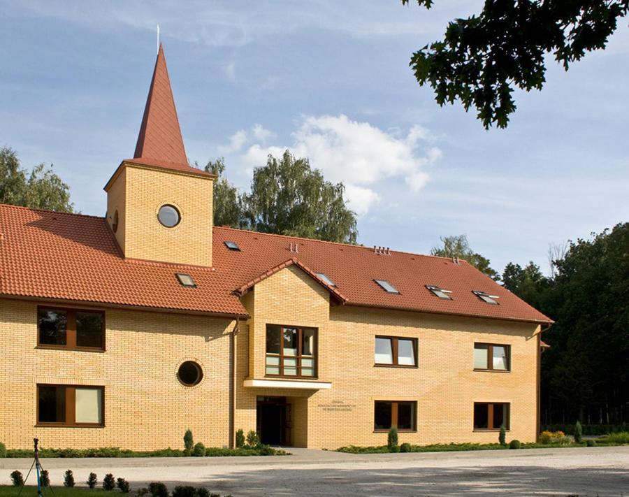 Uroczysko Porszewice - Osrodek Konferencyjno-Rekolekcyjny Hotel Pabianice Kültér fotó